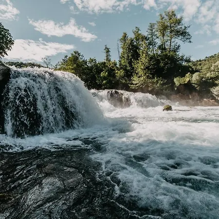 Kostelski Buk Otel Bihać